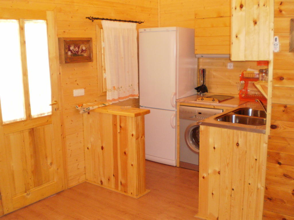 Cabanas De Madera El Rinconcillo Arroyo Frio Zimmer foto