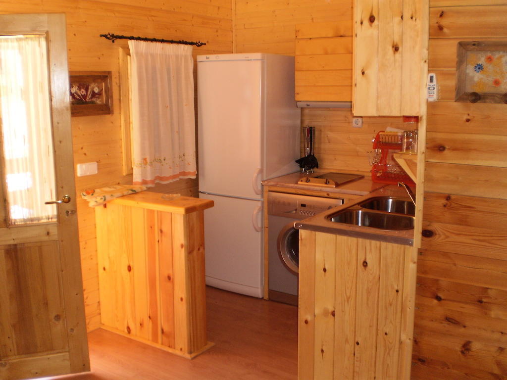 Cabanas De Madera El Rinconcillo Arroyo Frio Zimmer foto