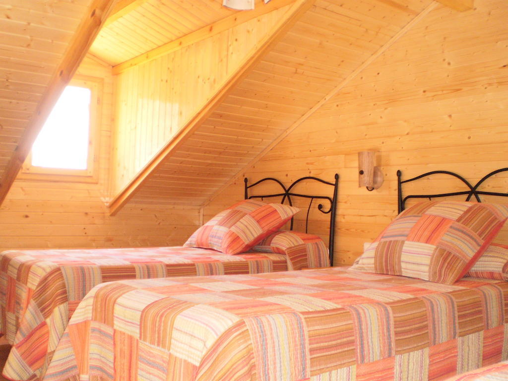 Cabanas De Madera El Rinconcillo Arroyo Frio Zimmer foto