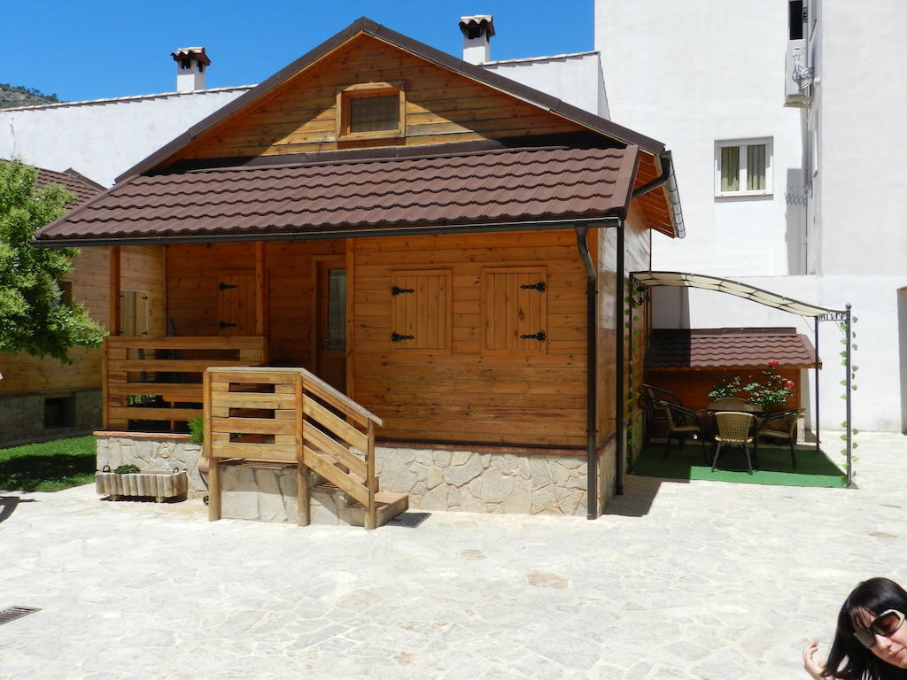 Cabanas De Madera El Rinconcillo Arroyo Frio Zimmer foto